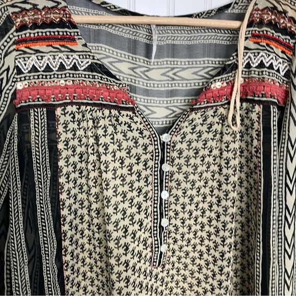 Free People Top XS Oversized Sheer Embroidery Feather In The Wind Boho - Picture 4 of 11